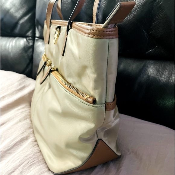 Michael Kors Kempton Medium Nylon Tote Bag - Picture 10 of 16